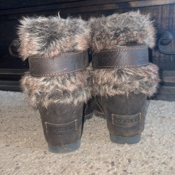 Sorel Winter Boots - Picture 3 of 5